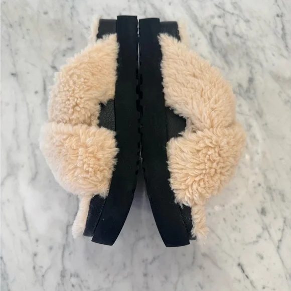 NEW UGG Fuzz Sugar Cross Slides Cream Fuzzy Wool Slippers Women’s Size 9 - Picture 6 of 9